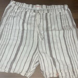 Johnny Was Striped Women's Shorts in White and Gray